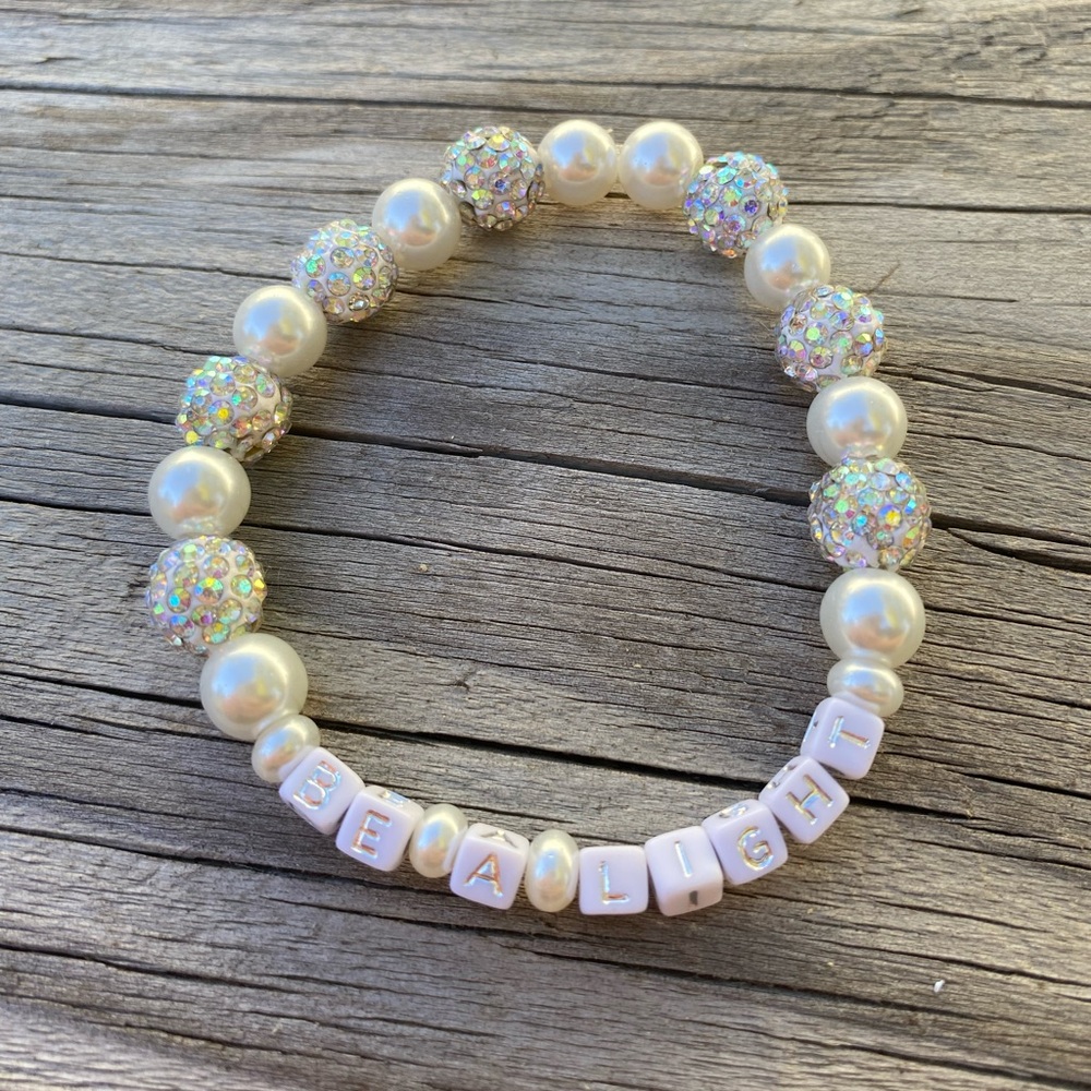 Bracelet with beautiful beads/ glitter “be a light”